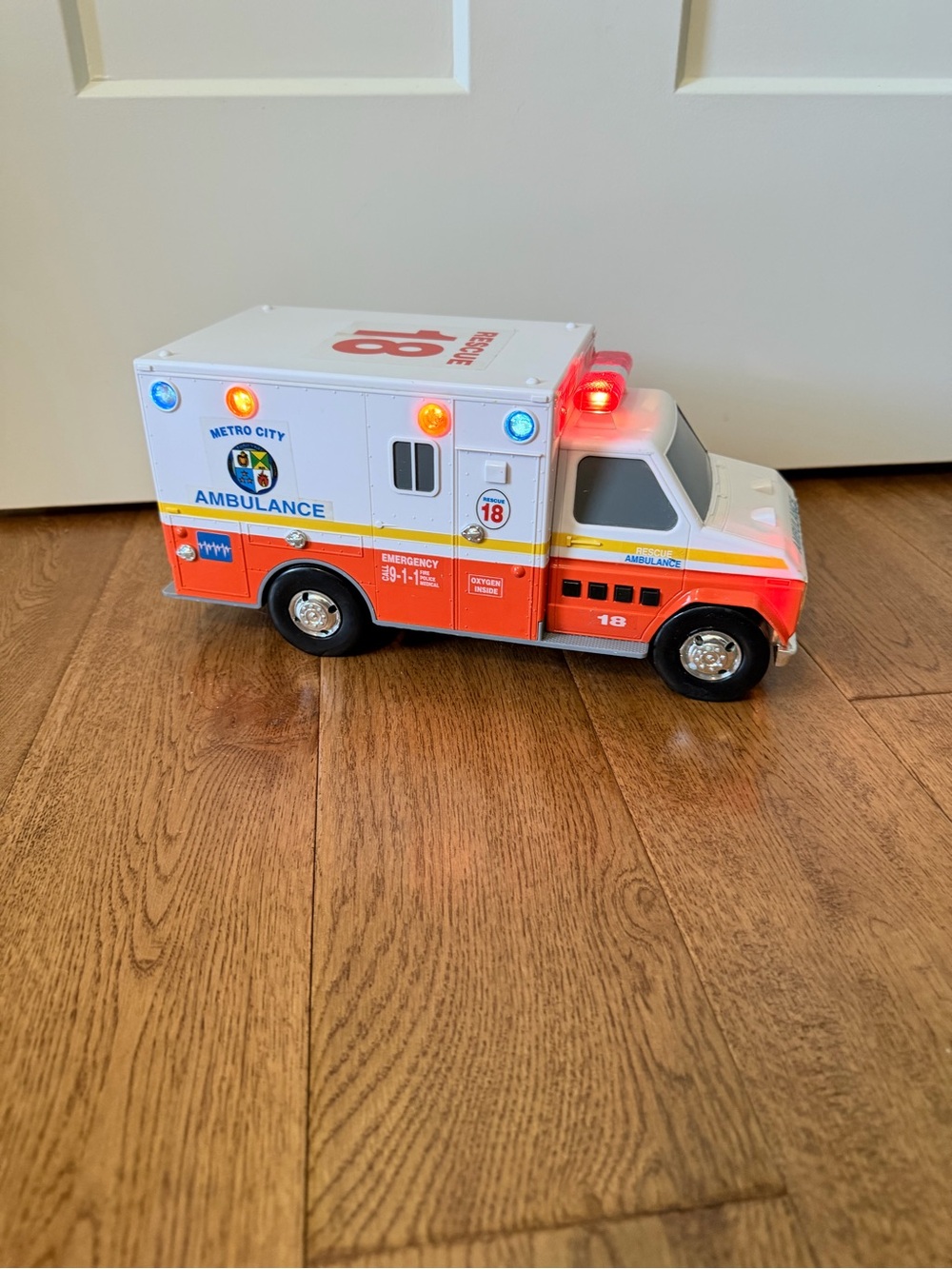 1992 FunRise Metro City Ambulance Paramedic #18 Emergency Tested Works Vintage